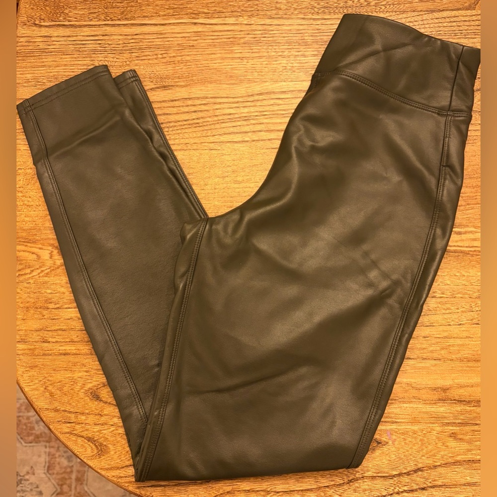 NWOT dark green fleece lined faux leather leggings gap outlet women’s small